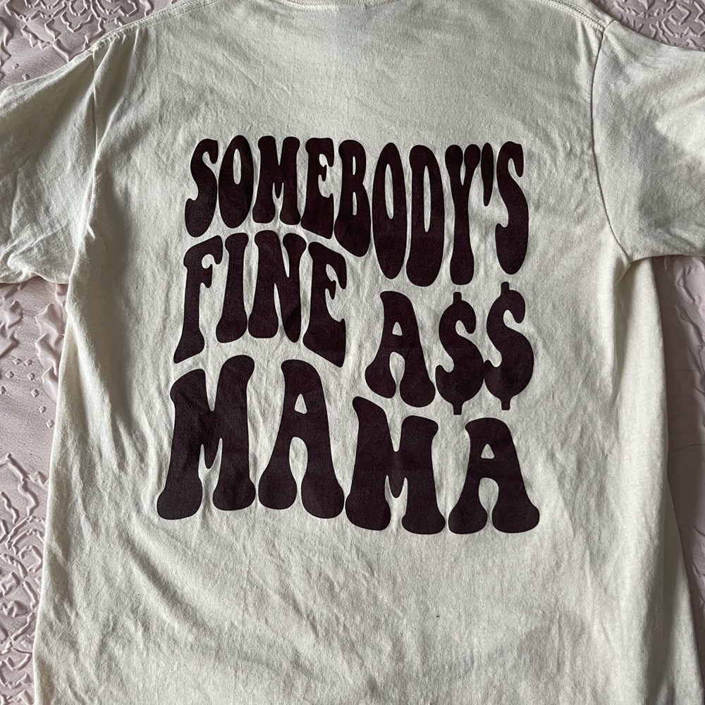 Women’s Graphic Tee size Medium